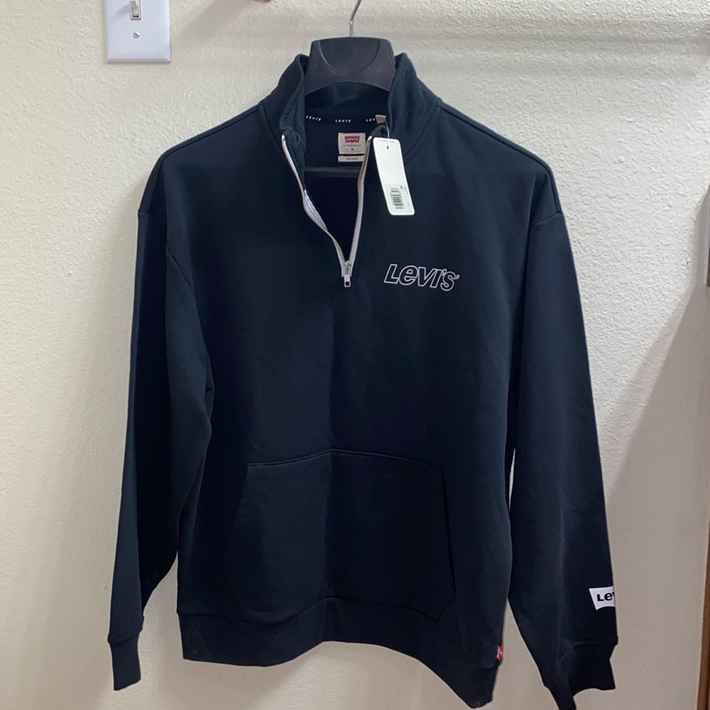 Levi’s Quarter Zip Sweatshirt